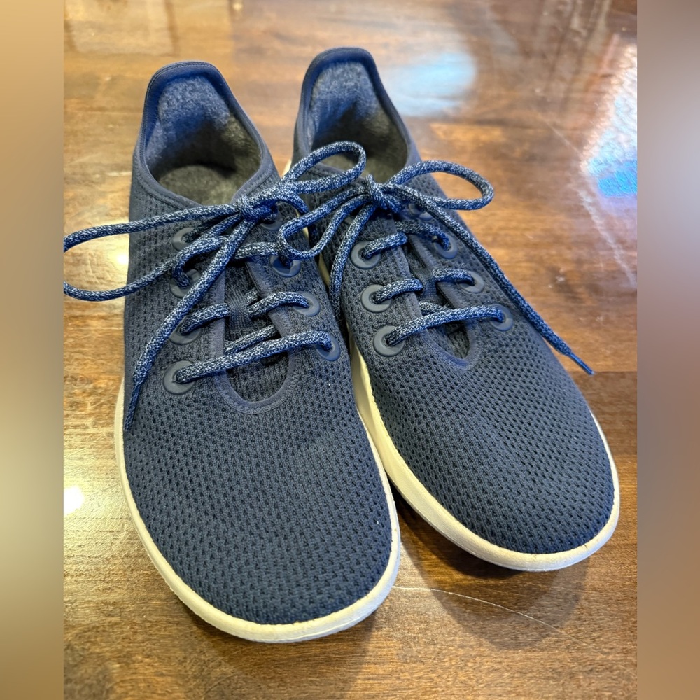 Allbirds - Women’s Tree Runner Size 9 - Hazy Indigo